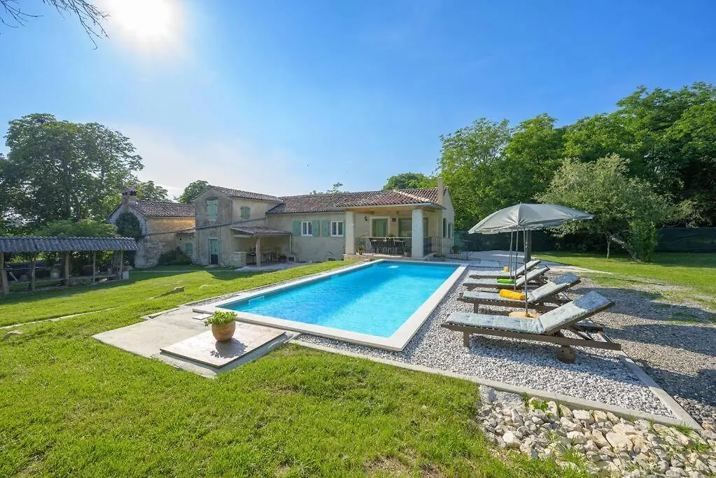 Villa Dobrila By Istrialux Stari Pazin Croatia